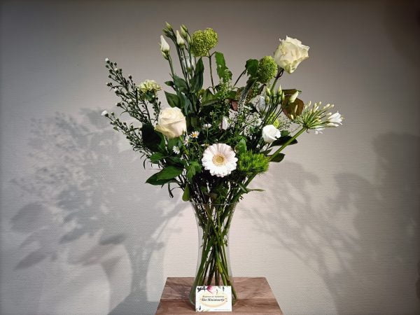 Plukboeket witte bloemen